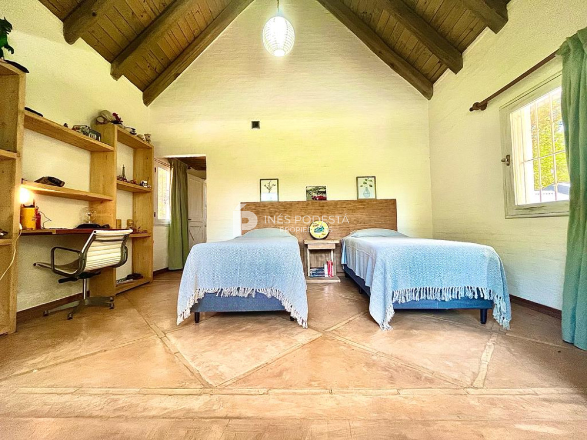 Casa ID.39397 - Casa en venta Burnett 4 dormitorios con piscina