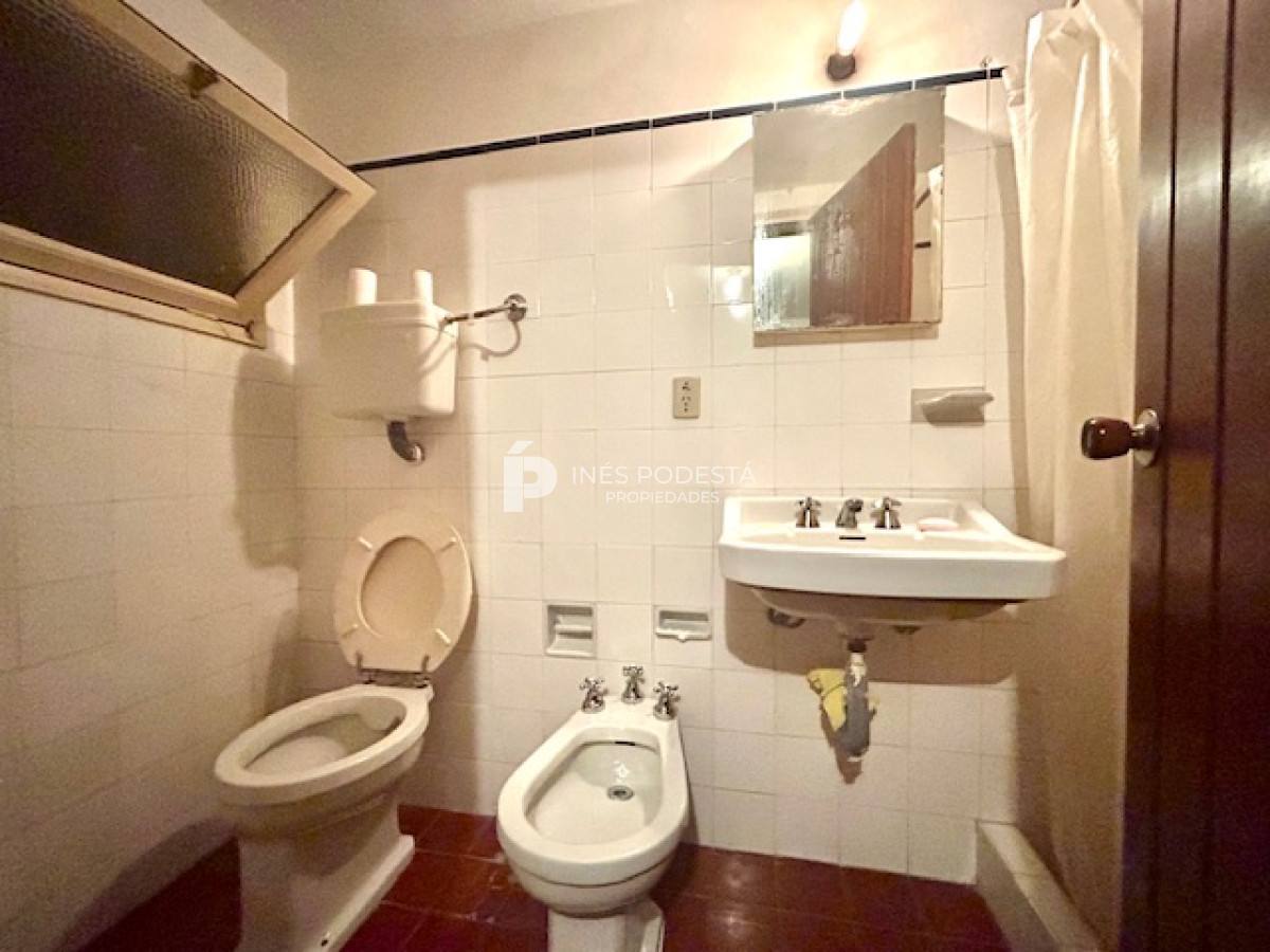 Casa ID.4899 - Venta casa en mansa 4 dormitorios y dependencia de servicio,  piscina