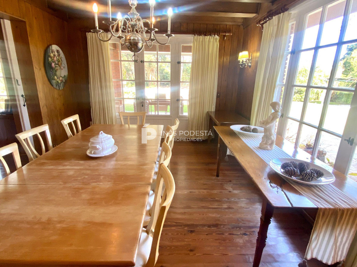 Casa ID.37941 - Casa en Venta Punta del Este 5 dormitorios Golf