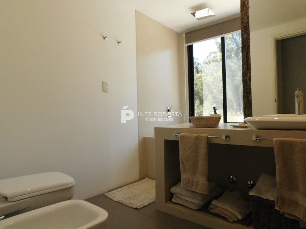 Casa ID.38341 - Venta casa de 2 dormitorios y 2 baños