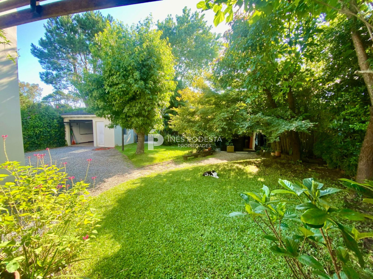 Casa ID.41900 - Casa en venta con 3 dormitorios y 2 baños