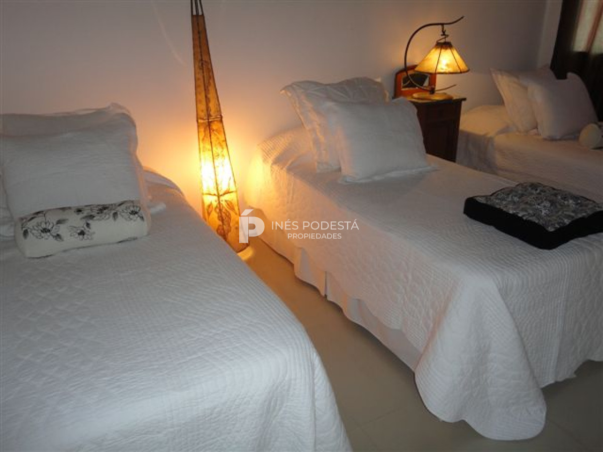 Casa ID.3698 - Casa en Montoya de 4 dormitorios 
