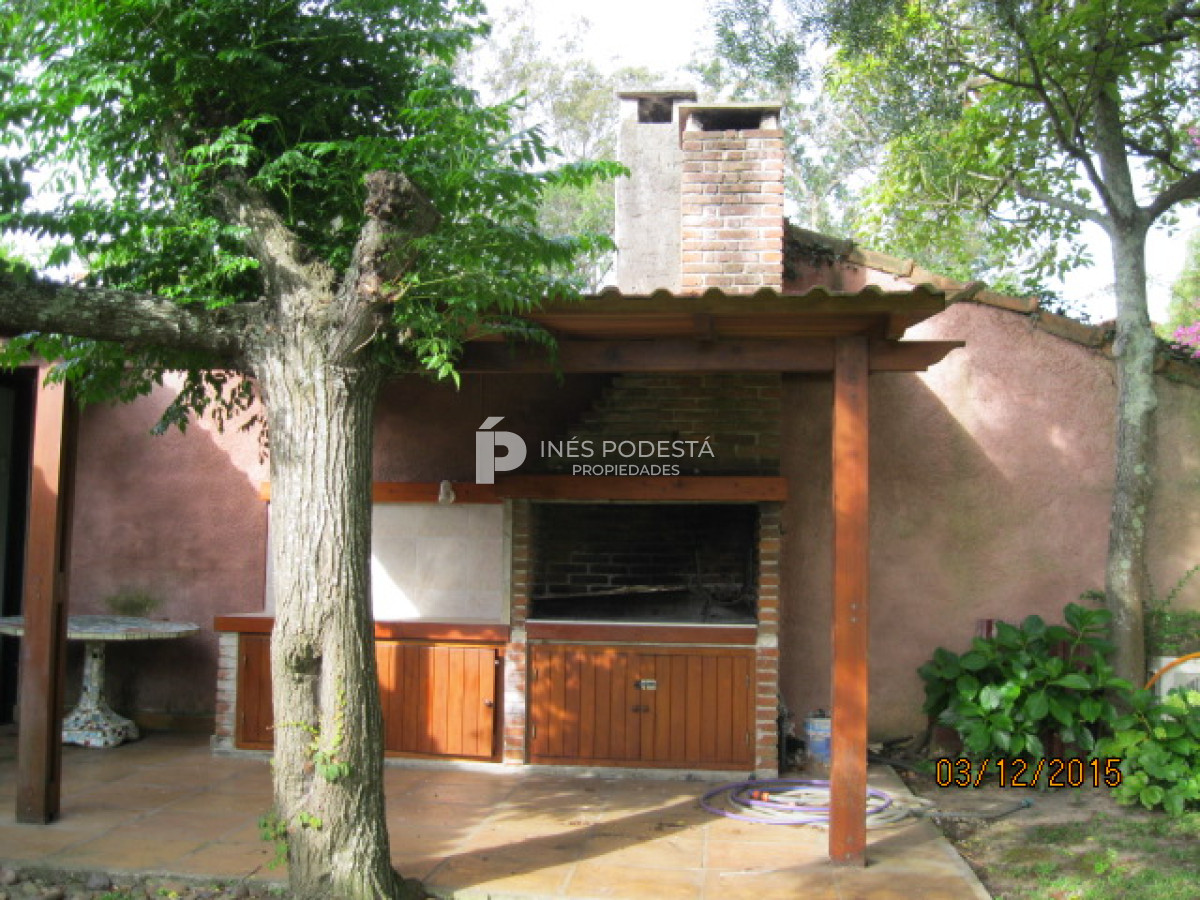 Casa en Mansa de 3 dormitorios en alquiler de temporada