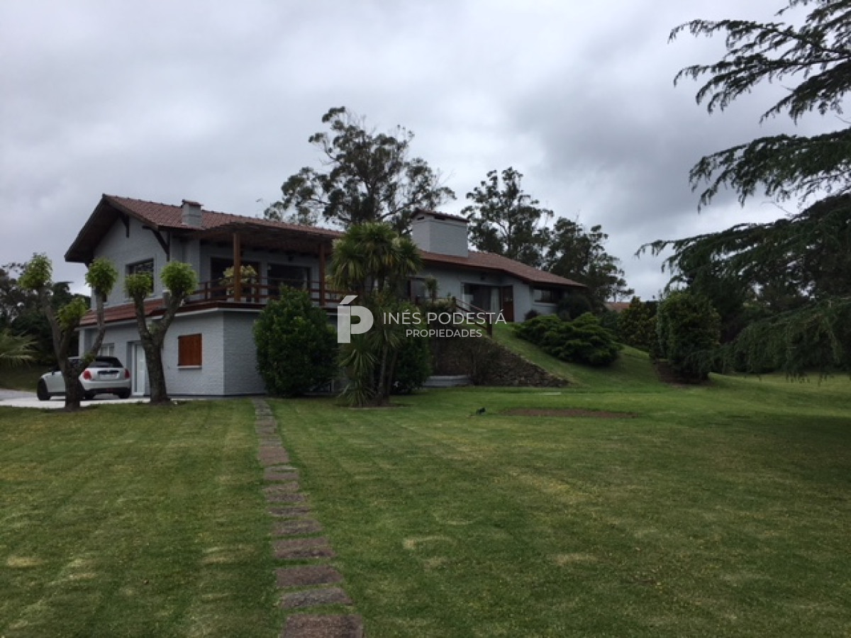 Casa ID.8065 - Venta en Laguna del Diario, gran propiedad