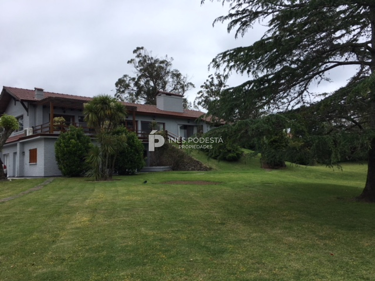 Casa ID.8065 - Venta en Laguna del Diario, gran propiedad