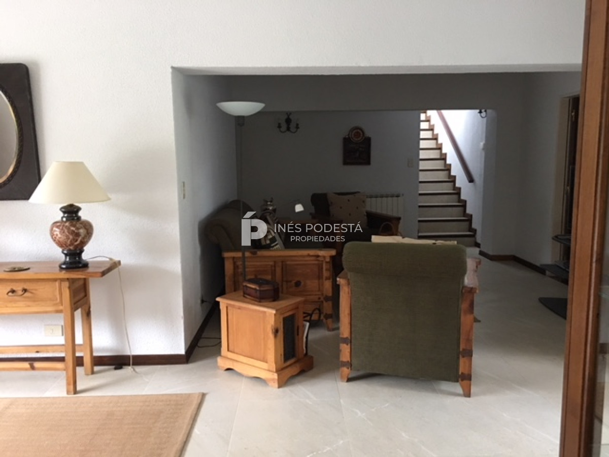 Casa ID.8065 - Venta en Laguna del Diario, gran propiedad
