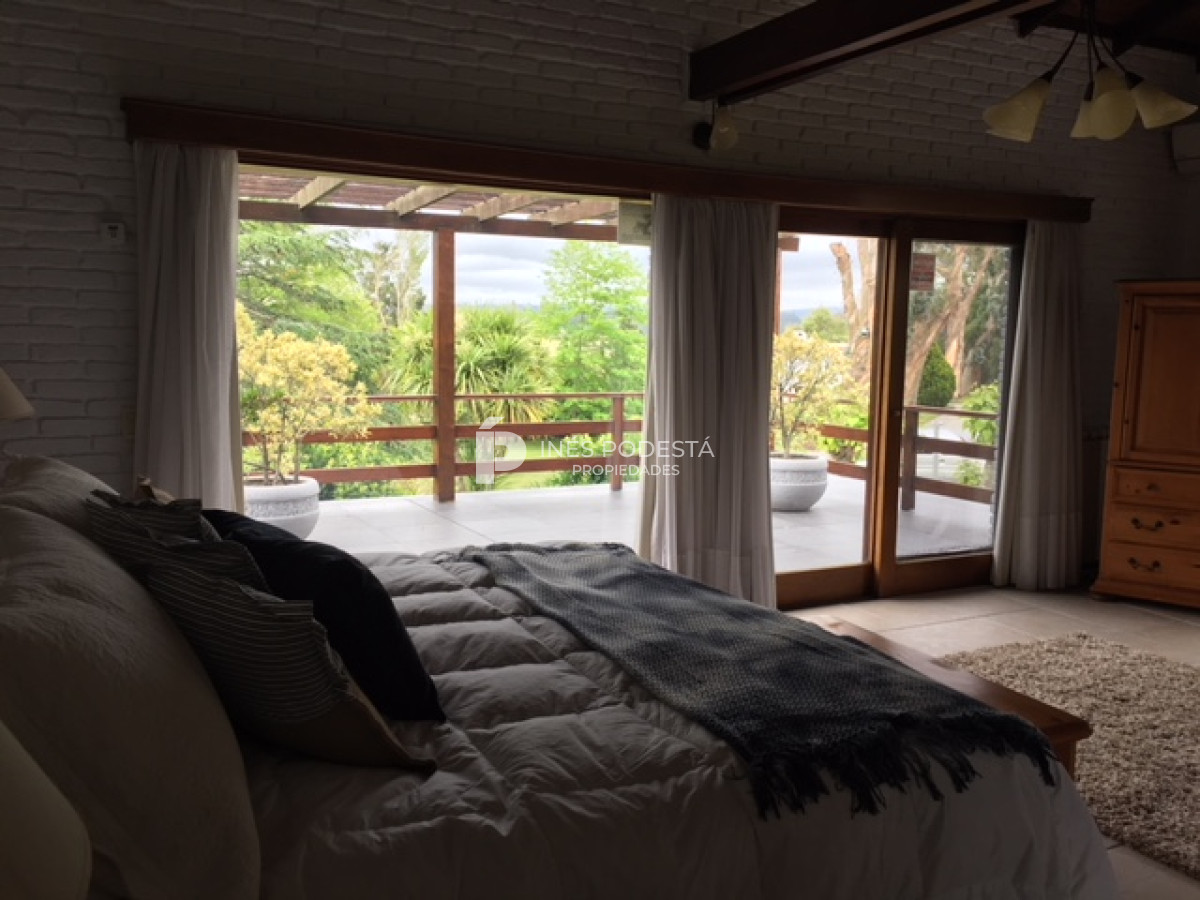 Casa ID.8065 - Venta en Laguna del Diario, gran propiedad