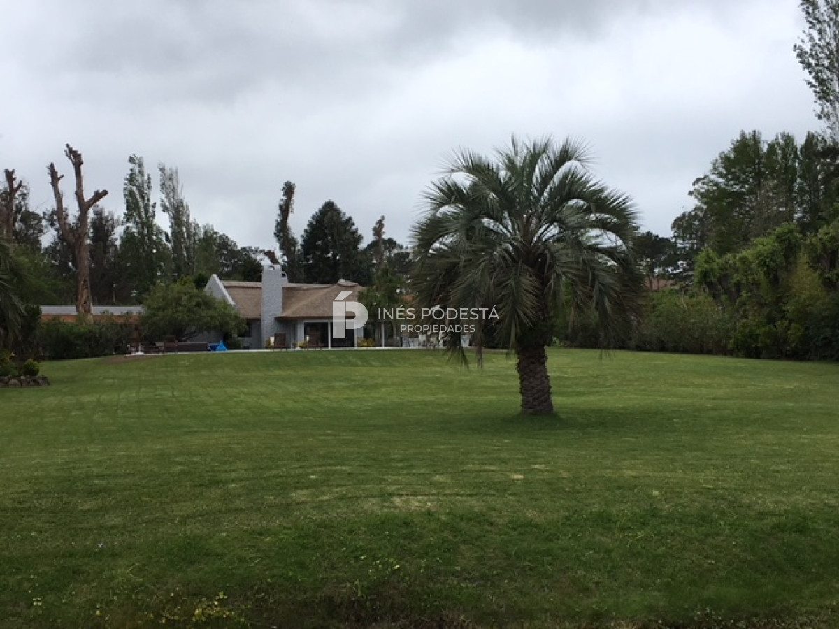 Casa ID.8065 - Venta en Laguna del Diario, gran propiedad