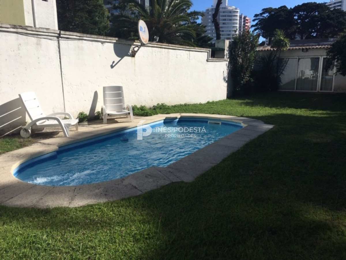 Casa ID.8600 - Alquiler casa 5 dormitorios, 4 baños