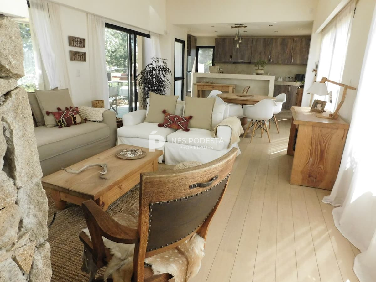 Casa ID.38341 - Venta casa de 2 dormitorios y 2 baños