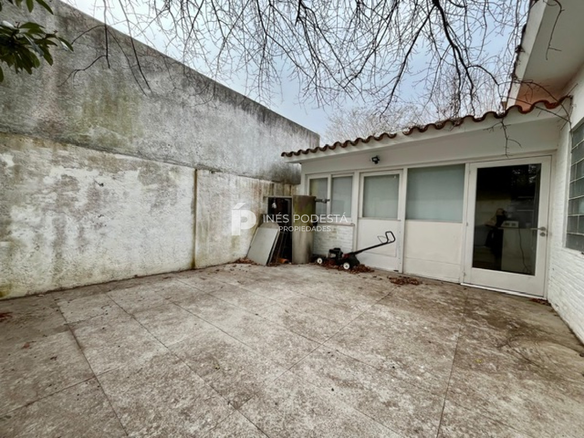 Casa ID.41572 - Venta casa sobre Br. Artigas con 4 dormitorios