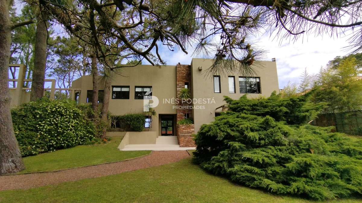 Alquiler casa 5 dormitorios| Rincón del Indio| Punta del Este