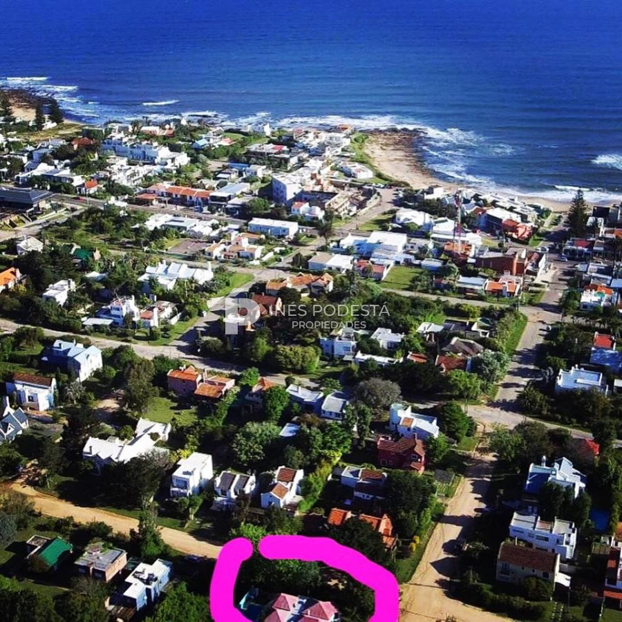 Casa ID.40107 - Venta y Alquiler Casa de 5 dormitorios en la BARRA 