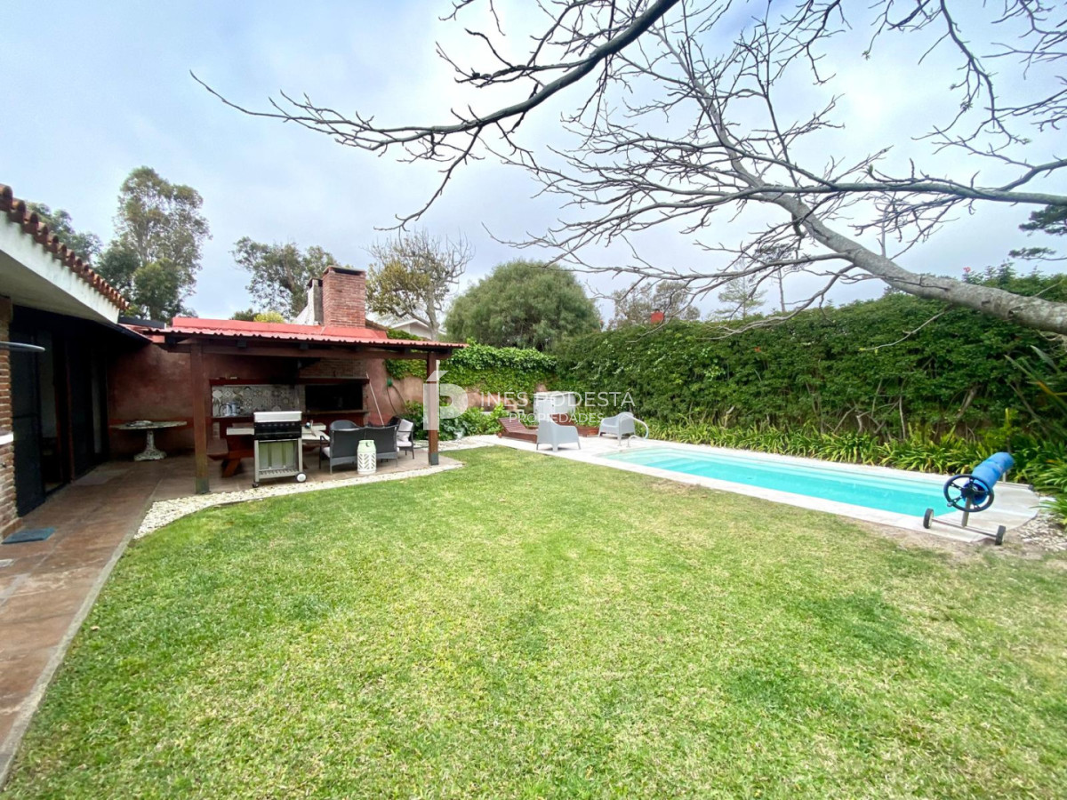 Casa ID.483 - Casa en Mansa de 3 dormitorios en alquiler de temporada