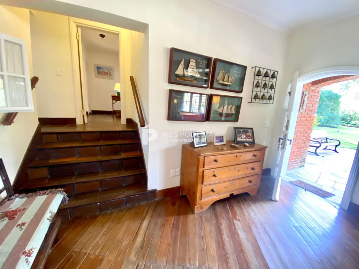 Casa ID.37941 - Casa en Venta Punta del Este 5 dormitorios Golf
