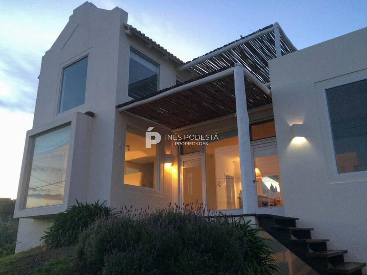 Casa ID.41594 - Venta en Punta Piedras con 2 dormitorios