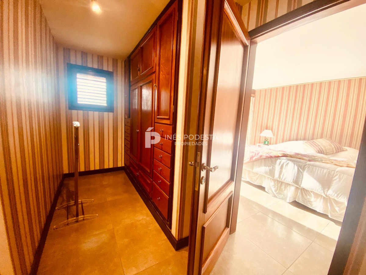 Casa ID.39062 - Alquiler y venta en mansa con 7 dormitorios