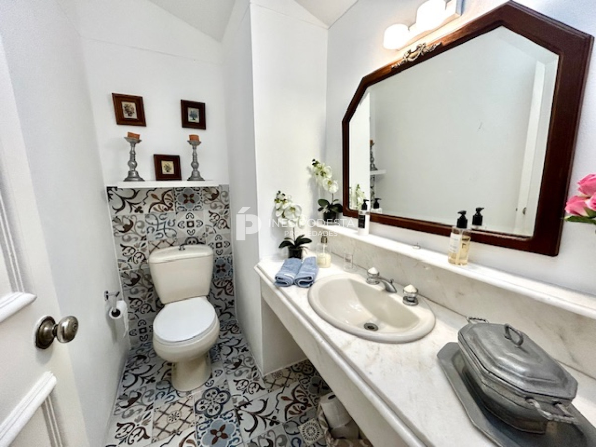 Casa ID.40762 - Venta en mansa con 4 dormitorios más 2 dormitorios exteriores