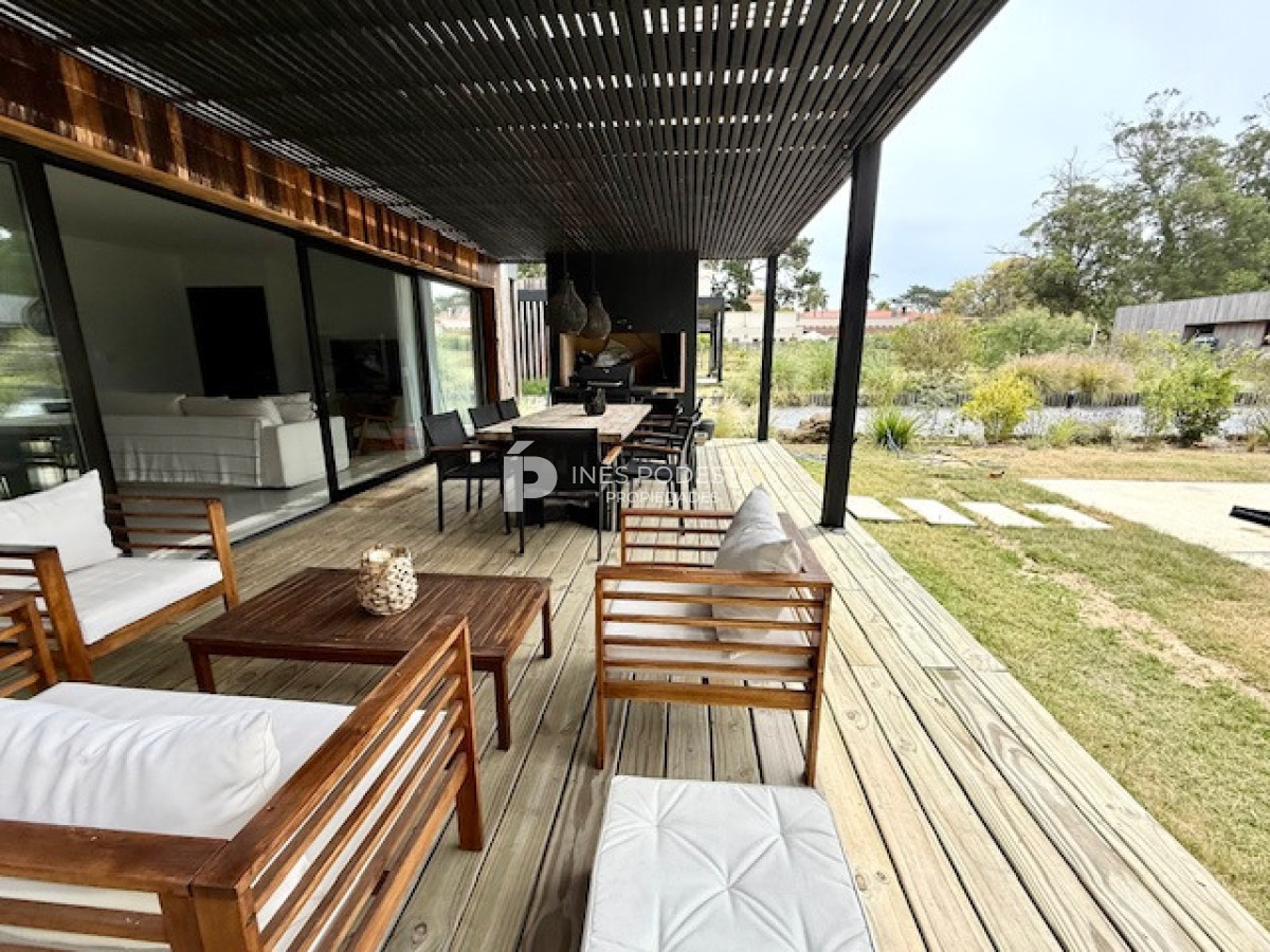 Casa ID.40814 - Alquiler en San Rafael barrio privado 3 dormitorios Punta del Este