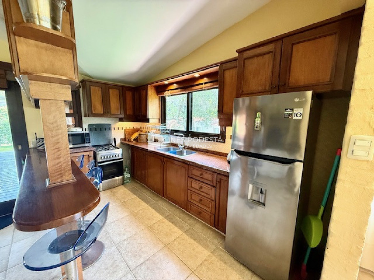 Casa ID.41864 - Alquiler 2 dormitorios, 3 baños