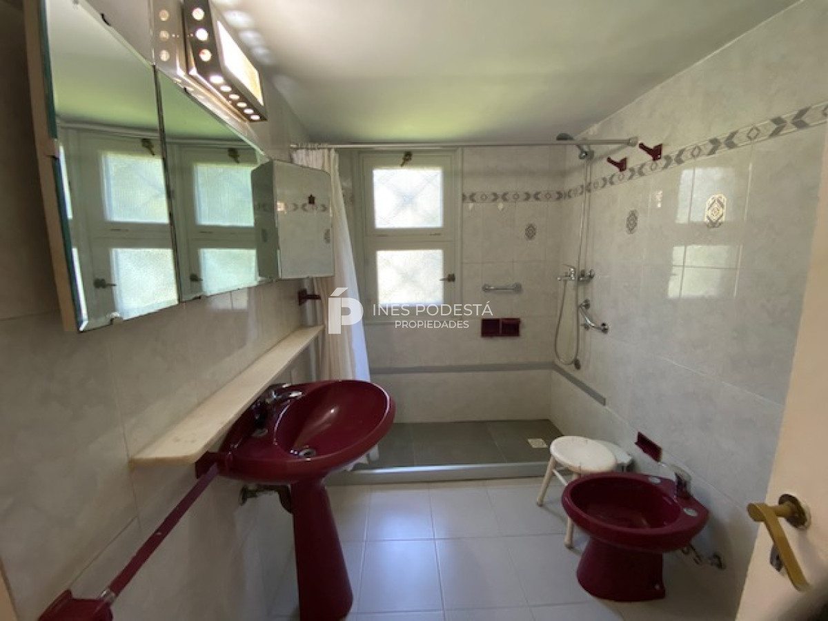 Casa ID.39205 - VENTA CASA EN MANSA DE 5 DORMITORIOS 