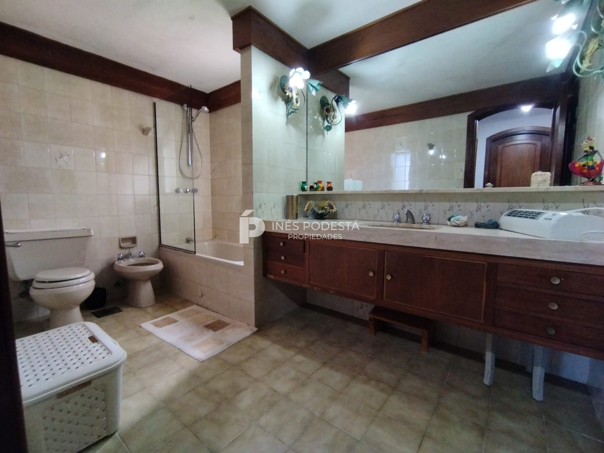 Casa ID.39070 - VENTA CASA EN PINARES 4 DORMITORIOS 