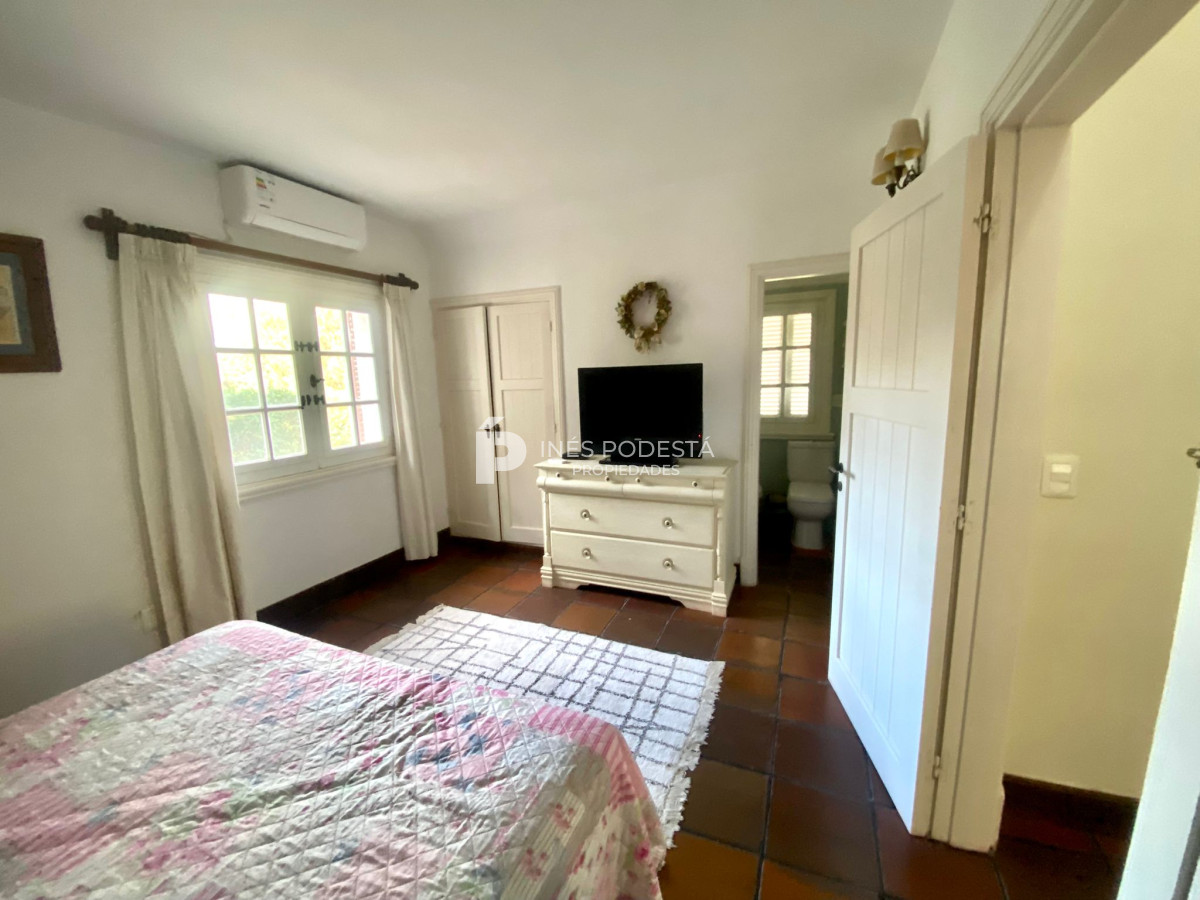 Casa ID.37941 - Casa en Venta Punta del Este 5 dormitorios Golf