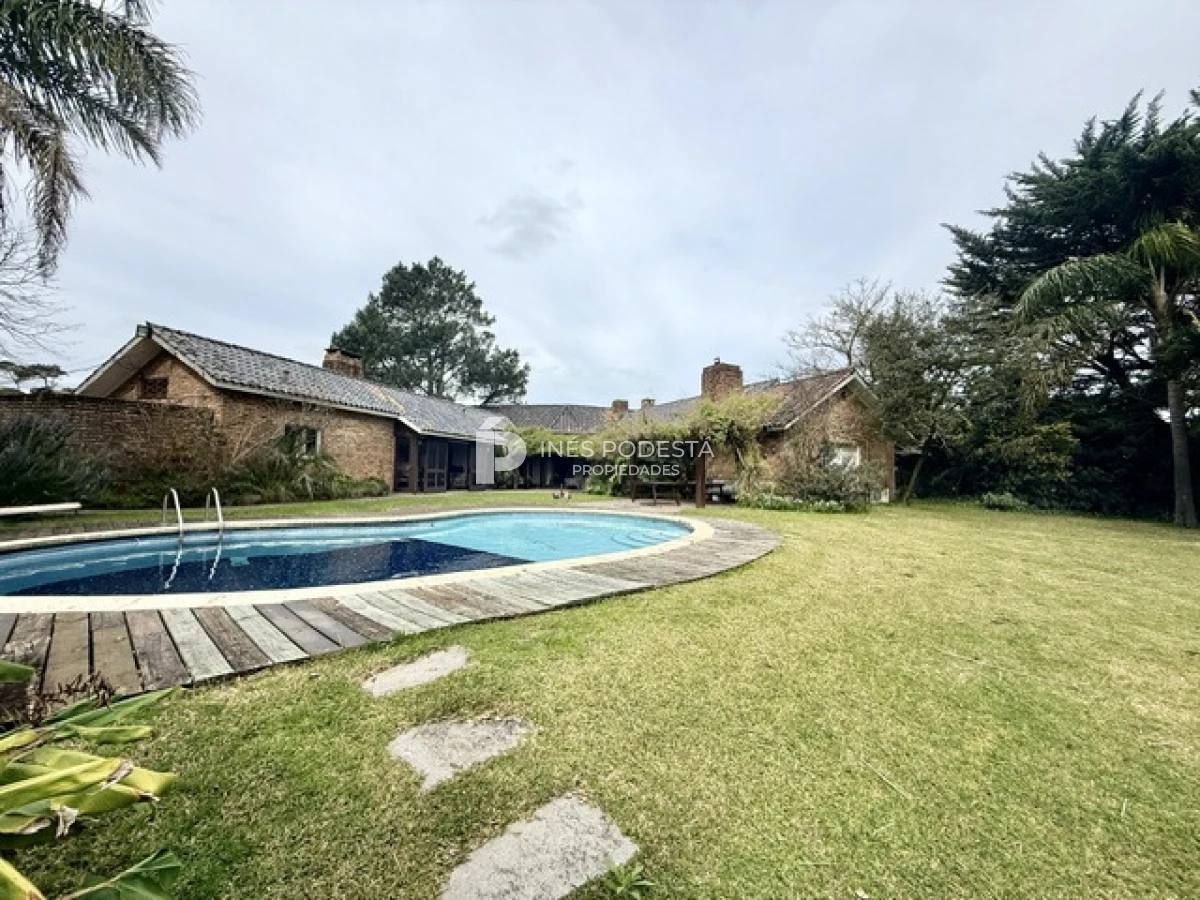 Casa ID.42319 - Venta propiedad con 7 dormitorios y 6 baños
