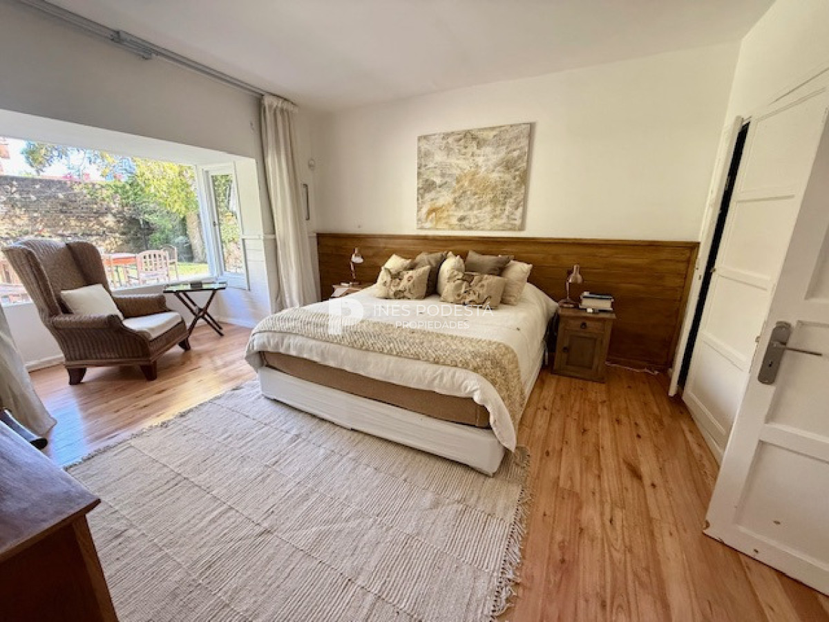 Casa ID.2112 - Alquiler en mansa 4 dormitorios y 3 baños 