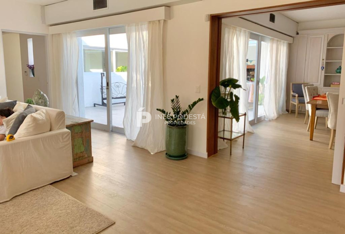 Casa ID.40186 - ALQUILER MANSA CON 4 DORMITORIOS Y 3 BAÑOS,  PILETA CLIMATIZADA