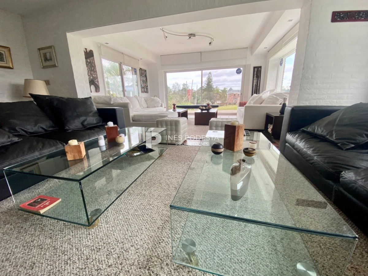 Casa ID.42319 - Venta propiedad con 7 dormitorios y 6 baños