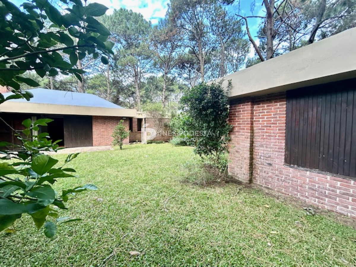 Casa ID.6104 - Venta casa 3 dormitorios y dependencia de servicio