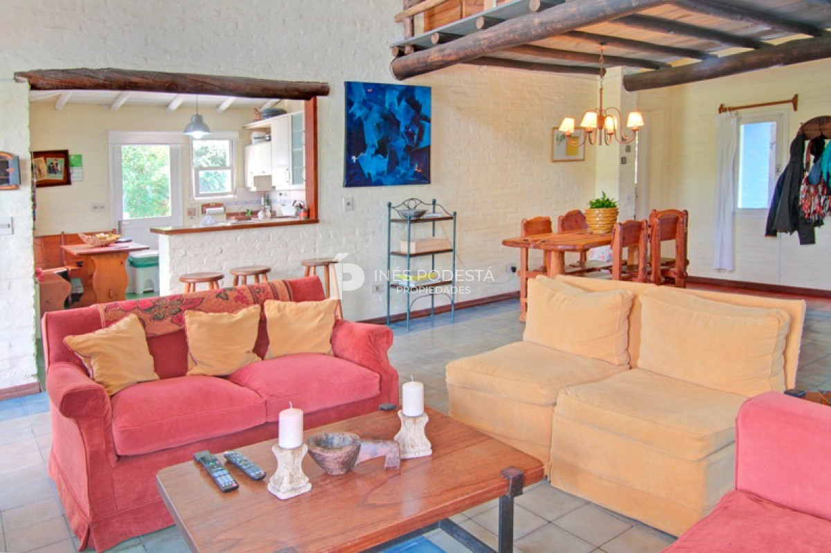 Casa ID.7251 - Casa de 3 dormitorios La Barra Punta del Este