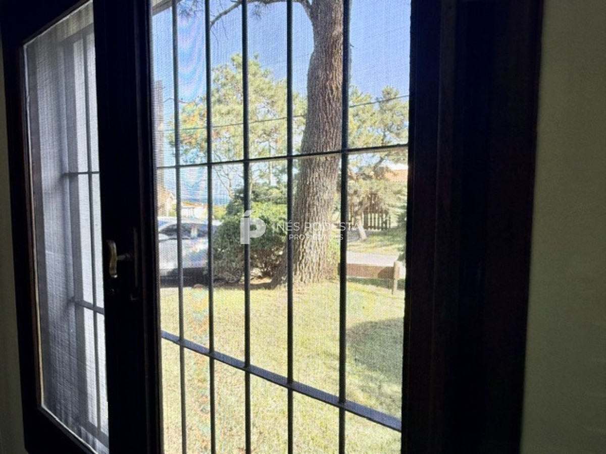 Casa ID.230 - Venta casa con 3 dormitorios y medio con piscina