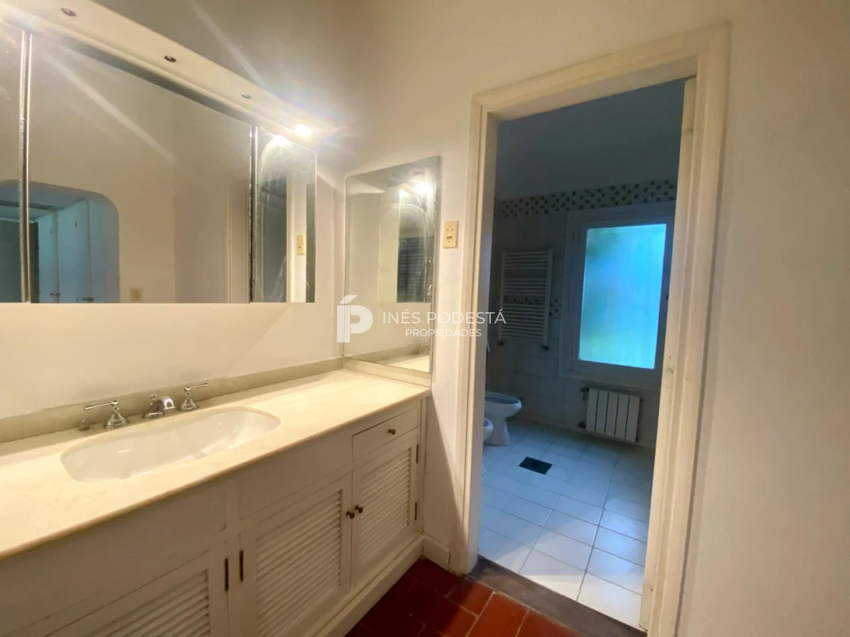 Casa ID.4647 - Venta casa con 4 dormitorios Punta del Este