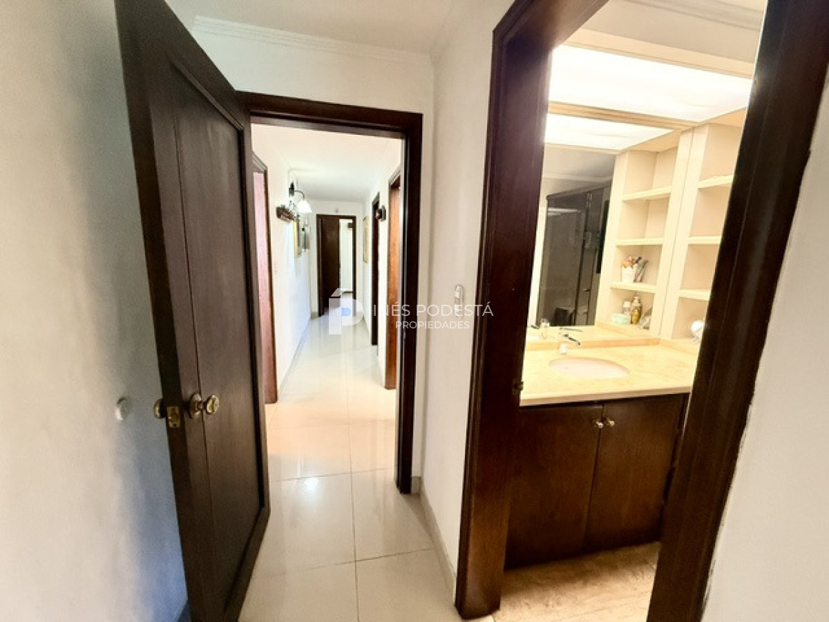 Casa ID.230 - Venta casa con 3 dormitorios y medio con piscina