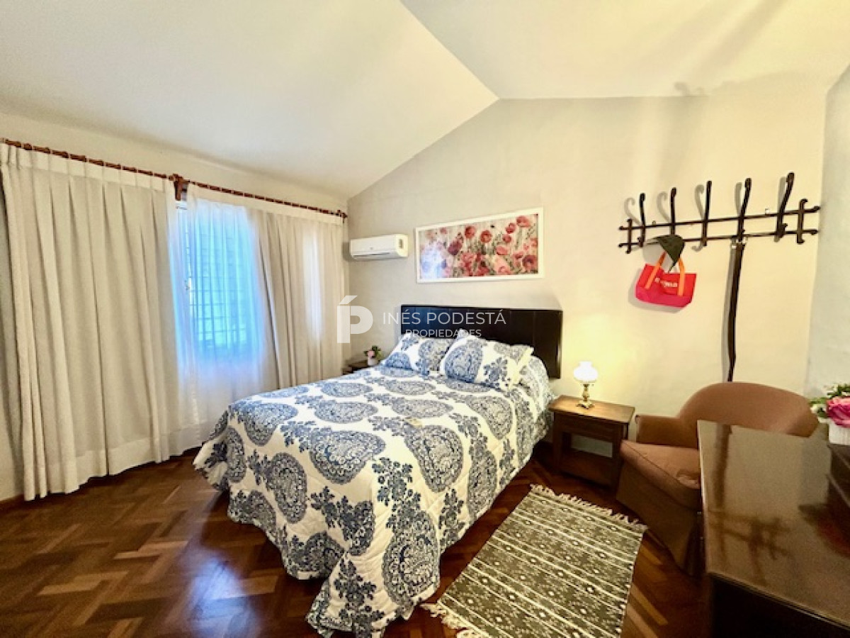 Casa ID.40762 - Venta en mansa con 4 dormitorios más 2 dormitorios exteriores
