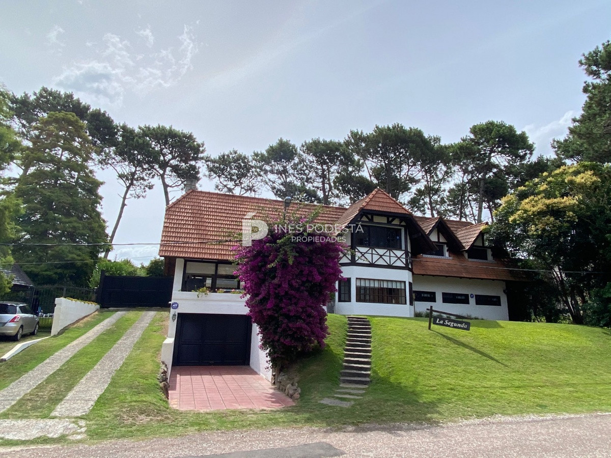 Casa ID.6797 - CASA VENTA Y ALQUILER DE TEMPORADA 4 DORMITORIOS Y DEPENDENCIA 