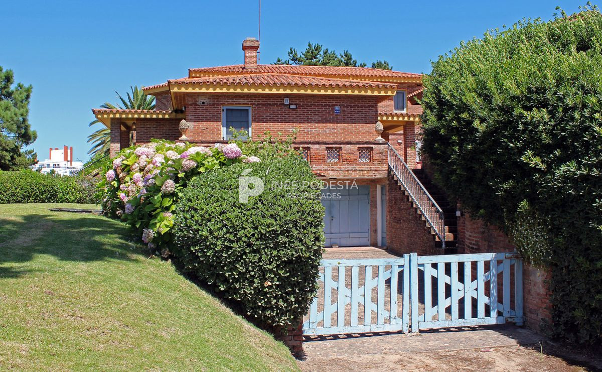 Brava - GoPunta - Portal Inmobiliario de Punta del Este - Maldonado
