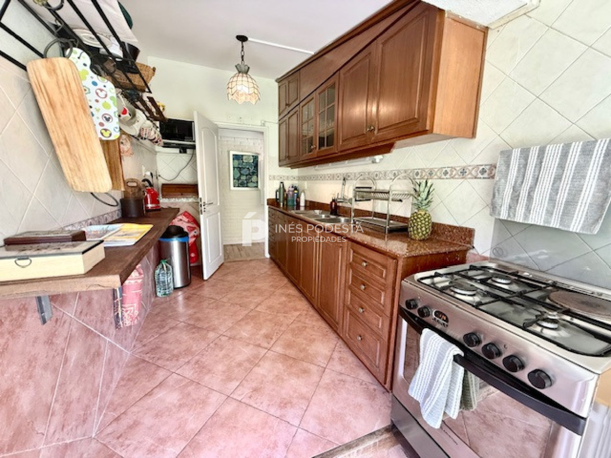 Casa ID.41865 - Alquiler 4 dormitorios y 3 baños