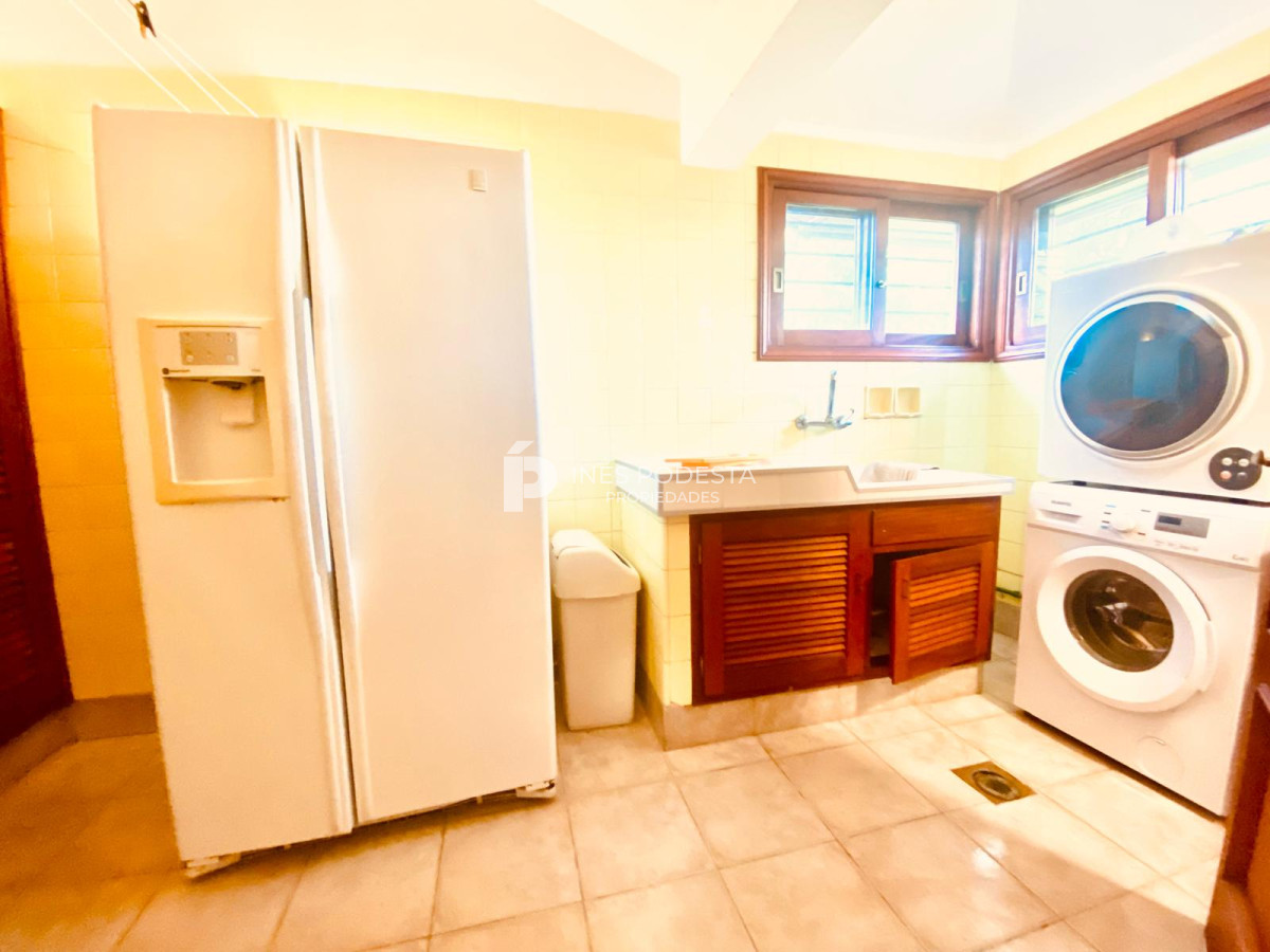 Casa ID.39062 - Alquiler y venta en mansa con 7 dormitorios