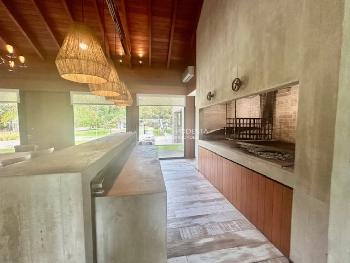 Casa ID.38311 - Venta casa retasada en Solanas Design Village con 4 dorm + estar