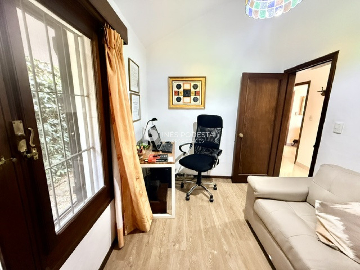 Casa ID.230 - Venta casa con 3 dormitorios y medio con piscina