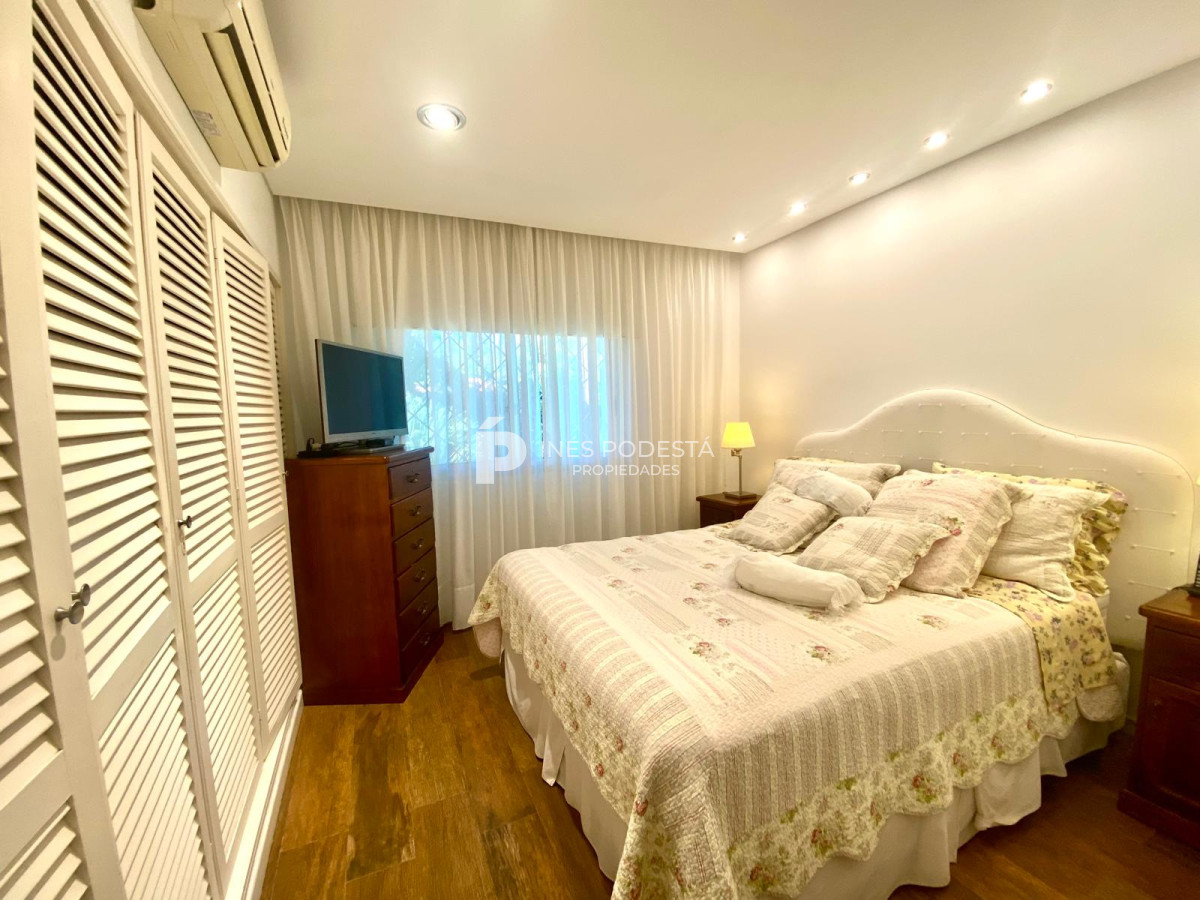 Casa ID.1973 - Venta en Cantegril 4 dormitorios y dependencia de servicio