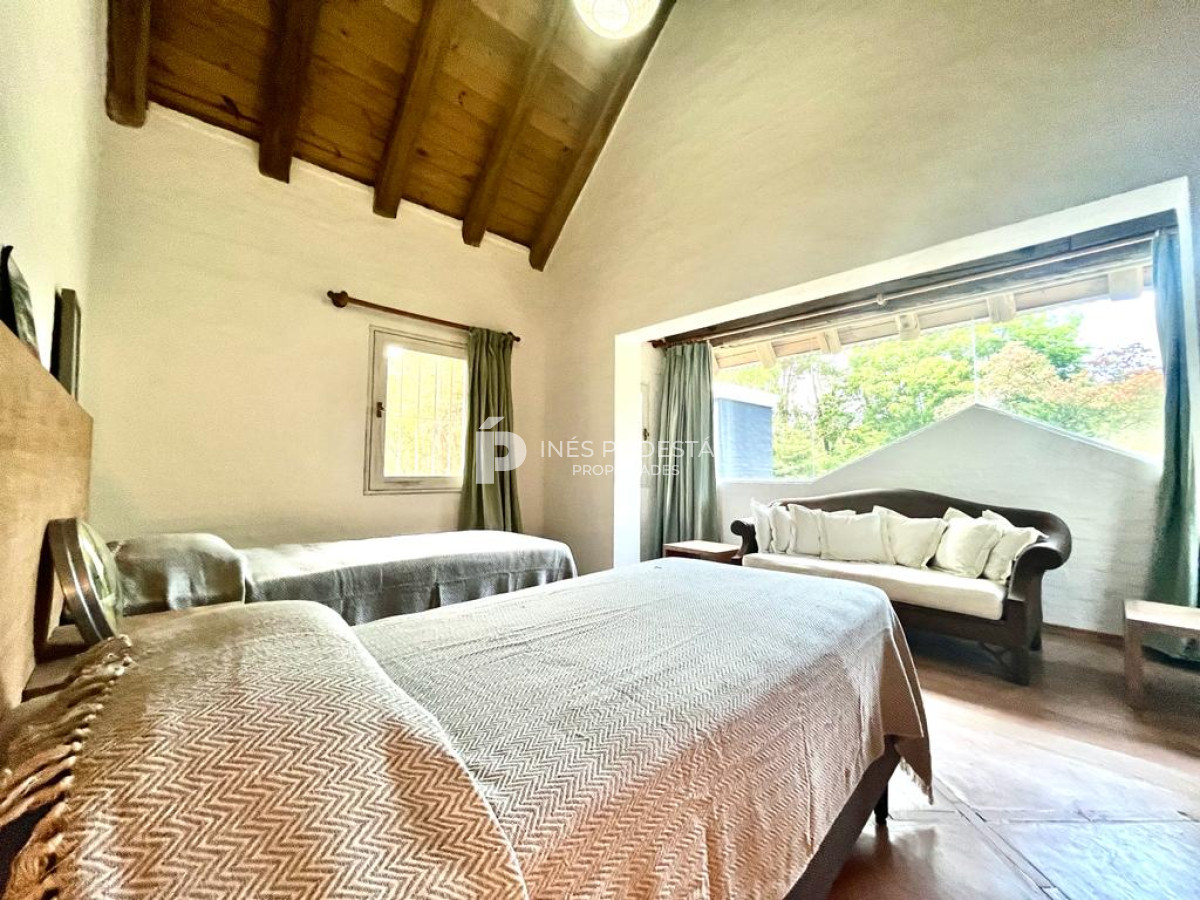 Casa ID.39397 - Casa en venta Burnett 4 dormitorios con piscina