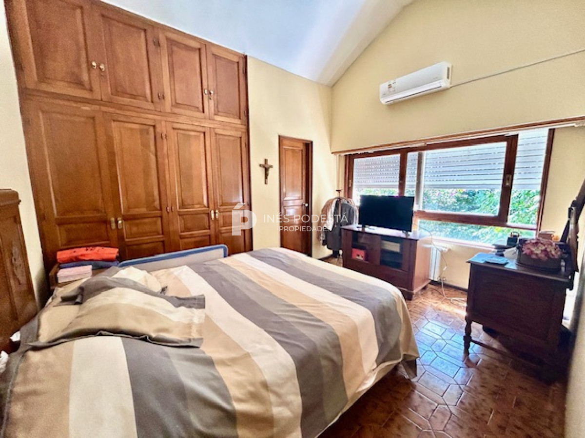Casa ID.325 - Casa en Venta 5 dormitorios en San Rafael