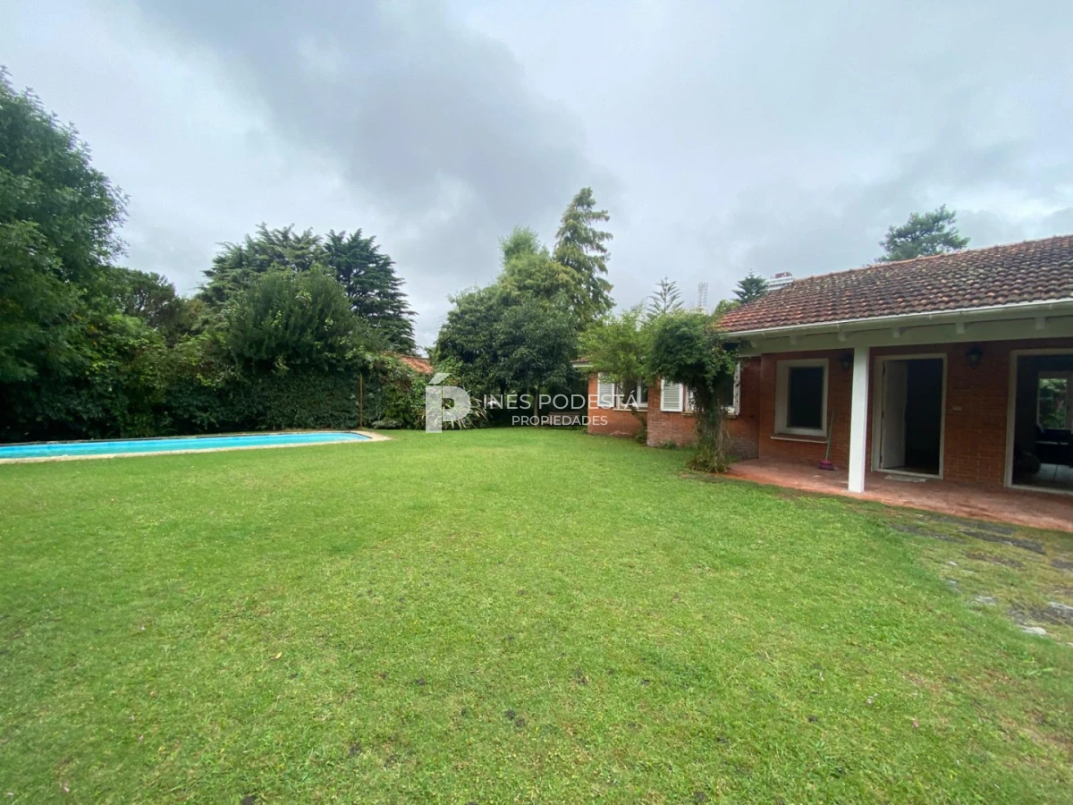 Casa ID.4647 - Venta casa con 4 dormitorios Punta del Este