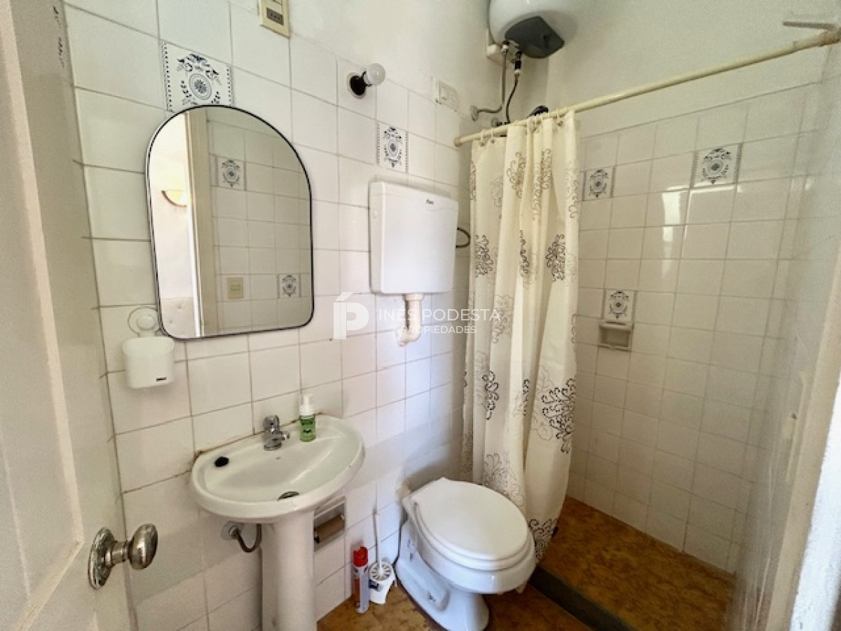 Casa ID.41694 - Alquiler mansa 3 dormitorios y dependencia de servicio con pisicna