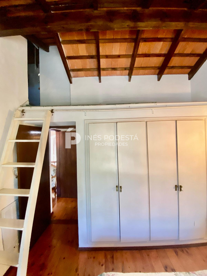 Casa ID.40401 - Venta 3 suites, dependencia de servicio y piscina
