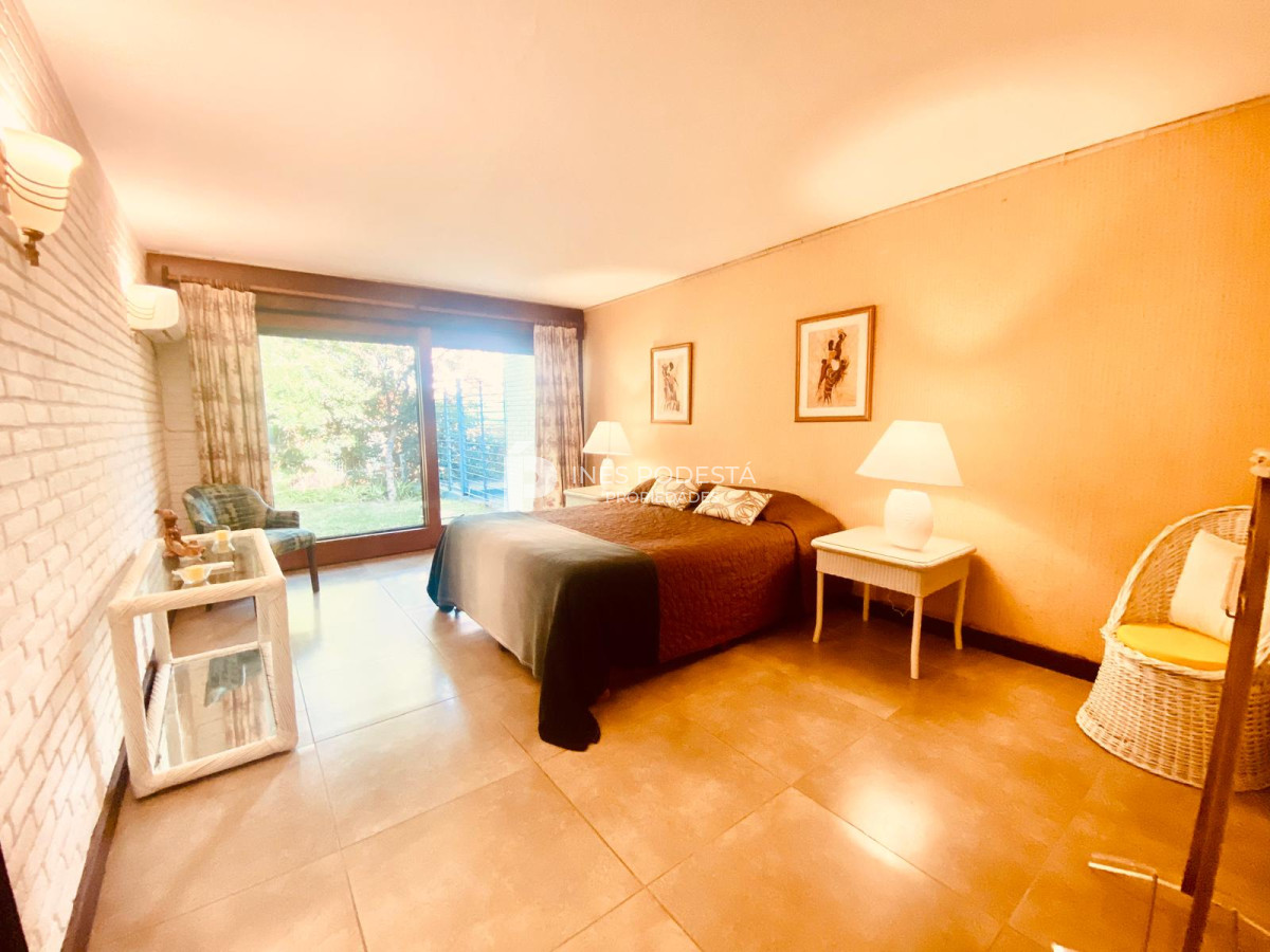 Casa ID.39062 - Alquiler y venta en mansa con 7 dormitorios
